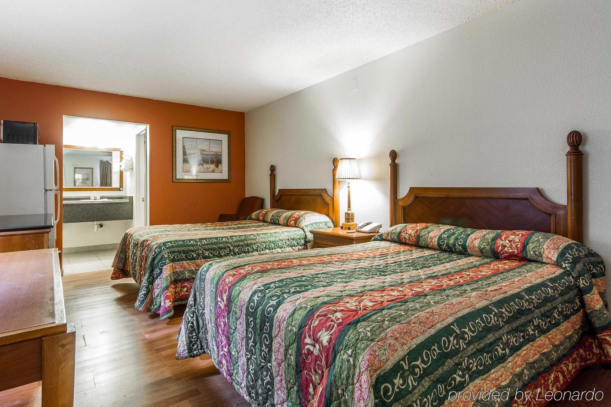 Rodeway Inn Vallejo Bagian luar foto